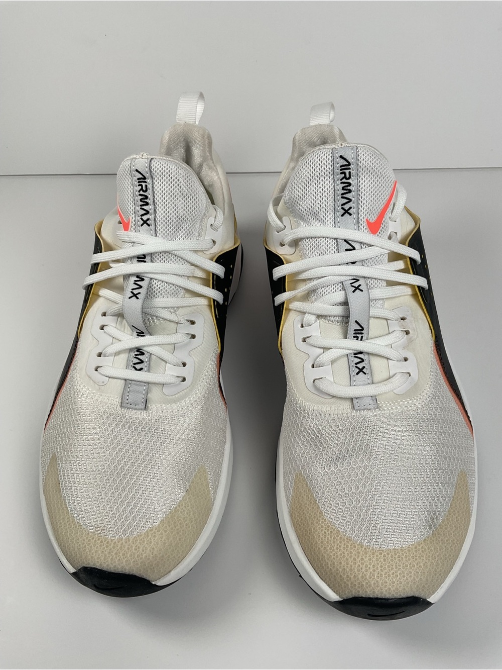 Nike Air Max Bella TR 4 Women's Size 9.5 Training Gym Workout Shoes White Black - Picture 6 of 10